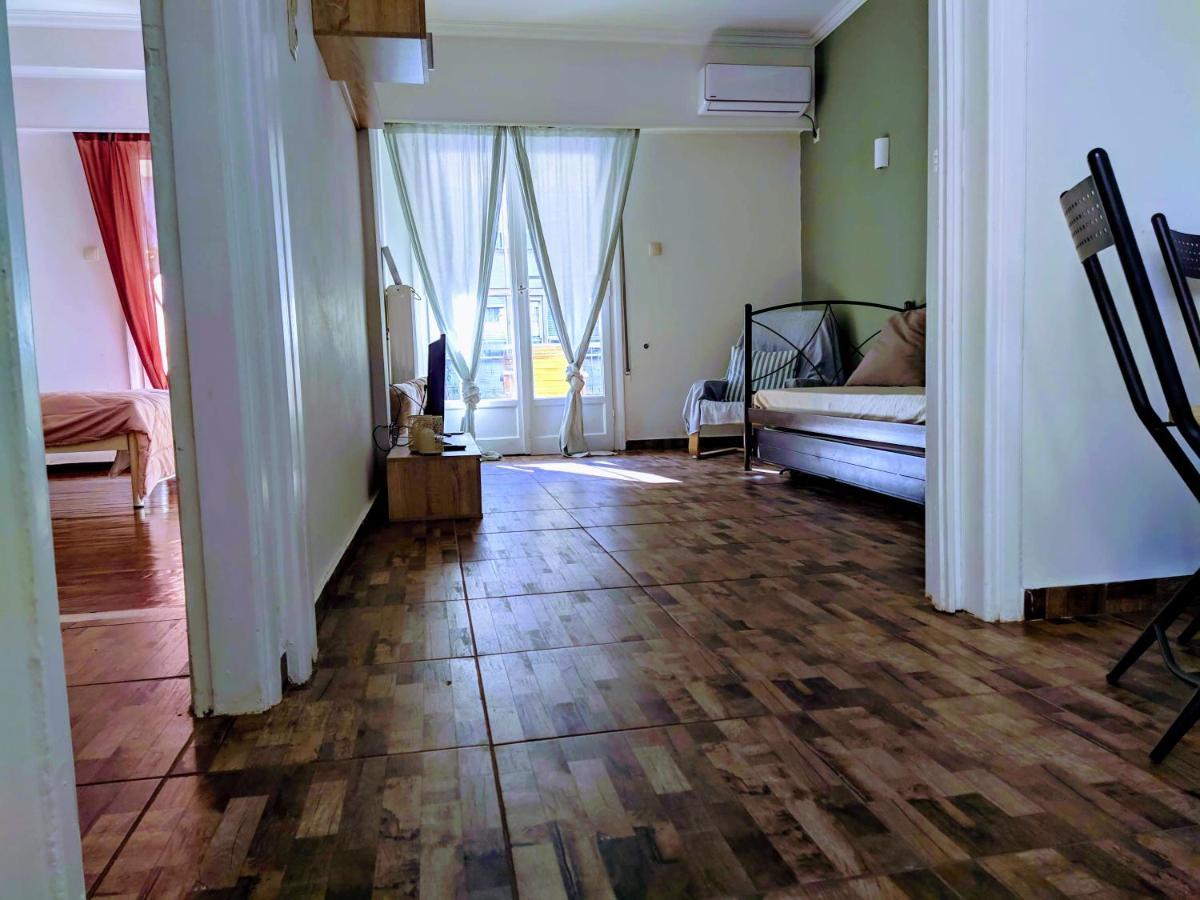Athena'S Home, Sunny Balkony 100M From Metro! Екстер'єр фото