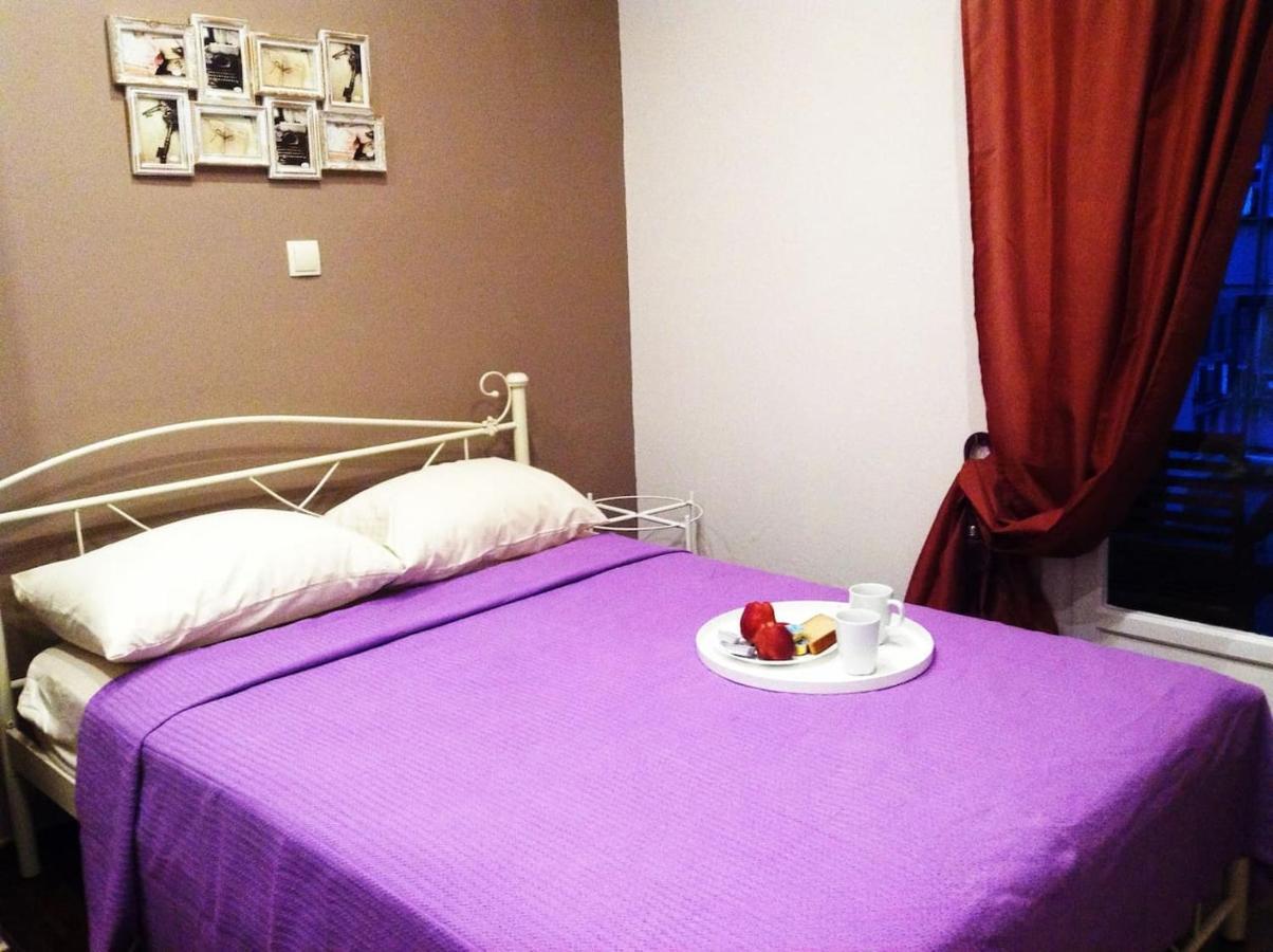 Athena'S Home, Sunny Balkony 100M From Metro! Екстер'єр фото