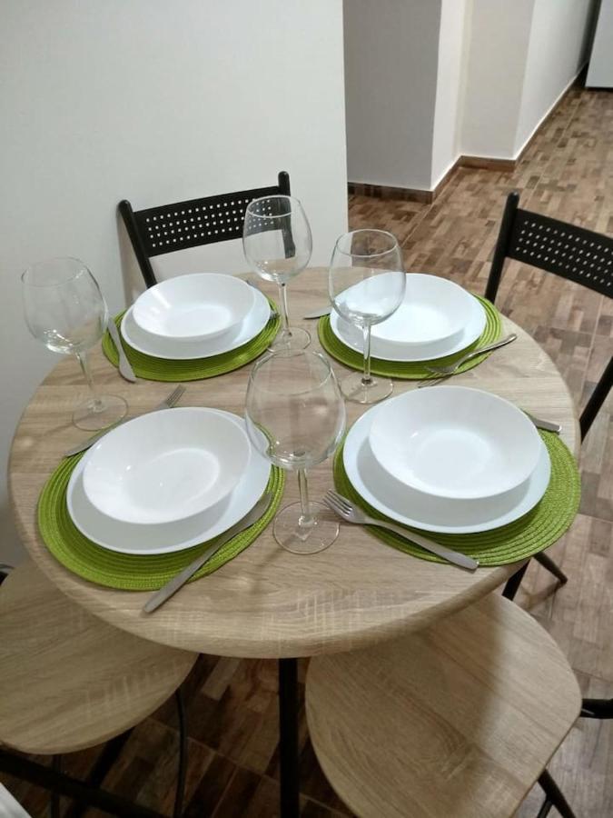 Athena'S Home, Sunny Balkony 100M From Metro! Екстер'єр фото
